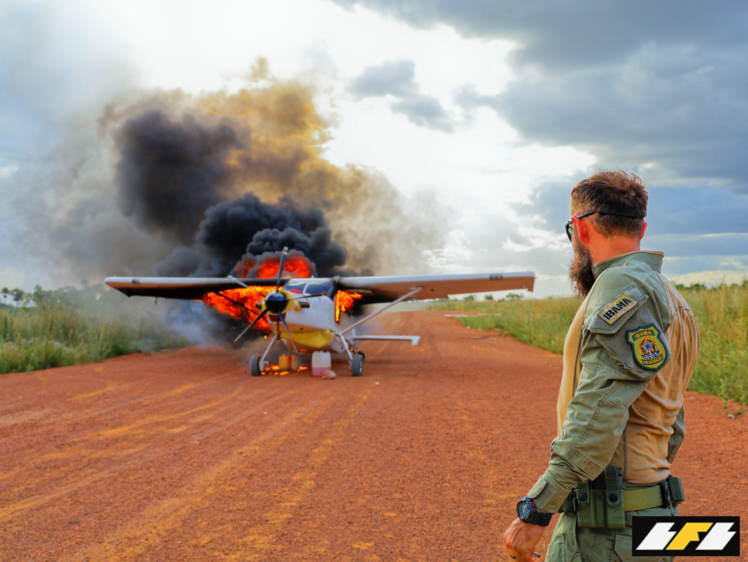 Chefe de mineradora brasileira é condenado por operação ilegal de extração de ouro em terras indígenas.